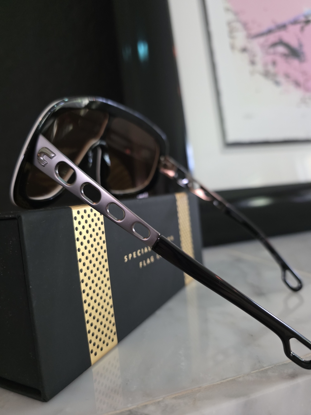Carrera Flag Lab Special Edition Men’s Shield Sunglasses + Box - Picture 3 of 6